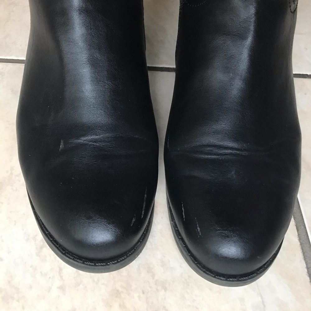 Boots - Picture 7 of 8